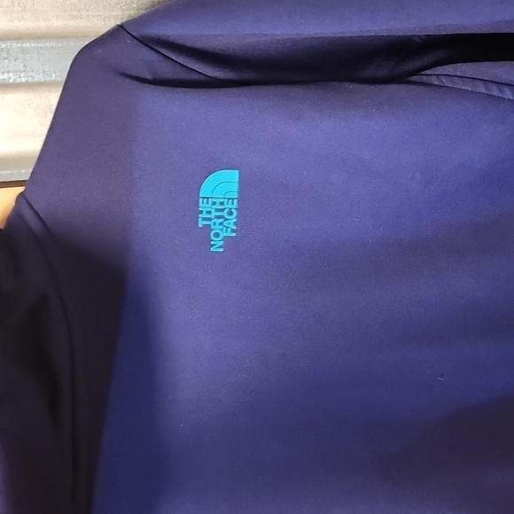 The North Face Women's Zip Up Hoodie Size Medium Purple - Picture 5 of 7